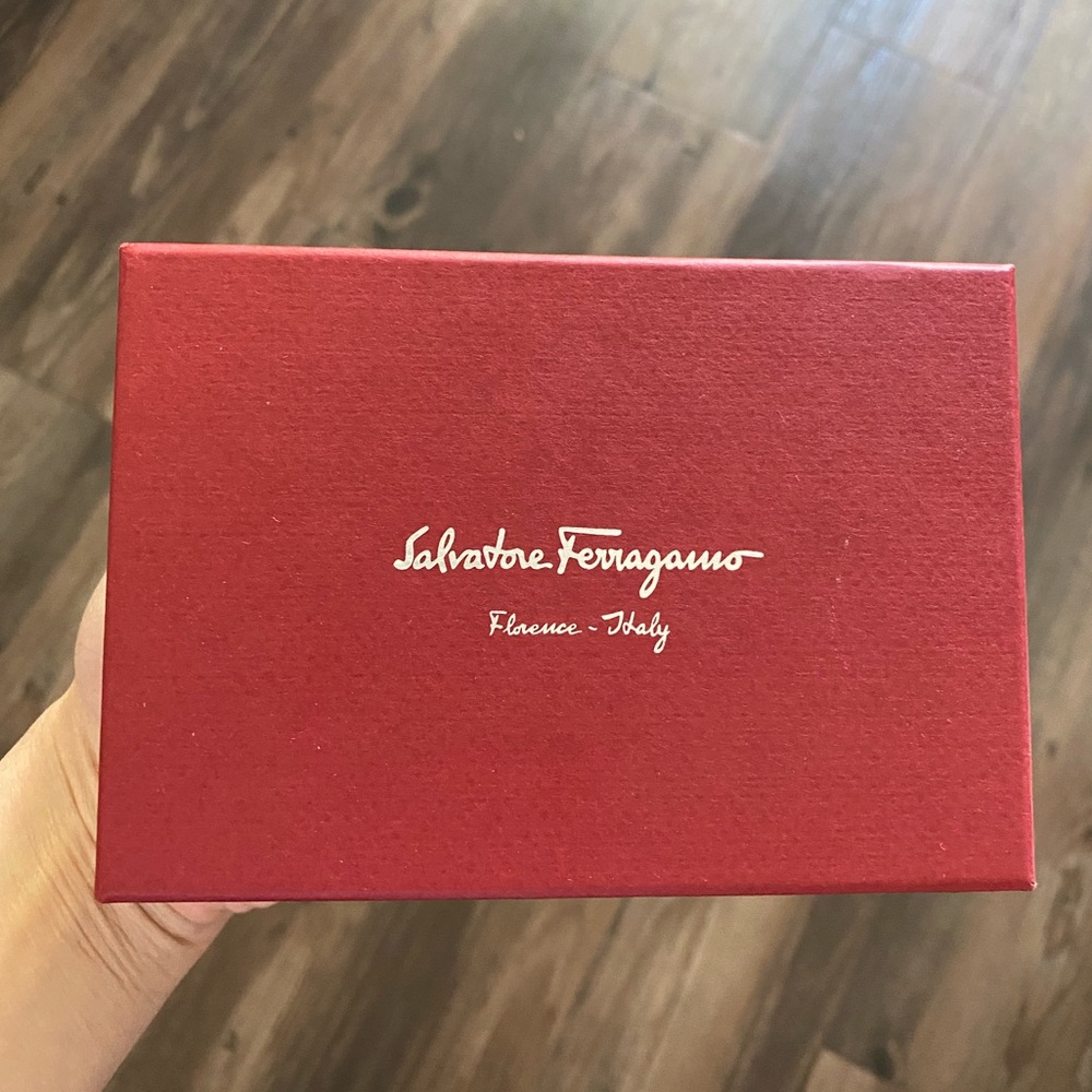 Salvatore Ferragamo Cardholder Box